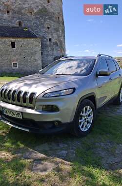 Внедорожник / Кроссовер Jeep Cherokee 2016 в 