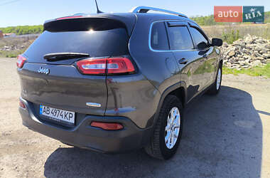Внедорожник / Кроссовер Jeep Cherokee 2016 в 