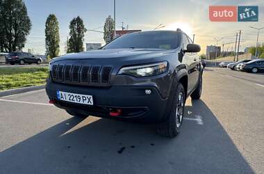 Внедорожник / Кроссовер Jeep Cherokee 2019 в Киеве