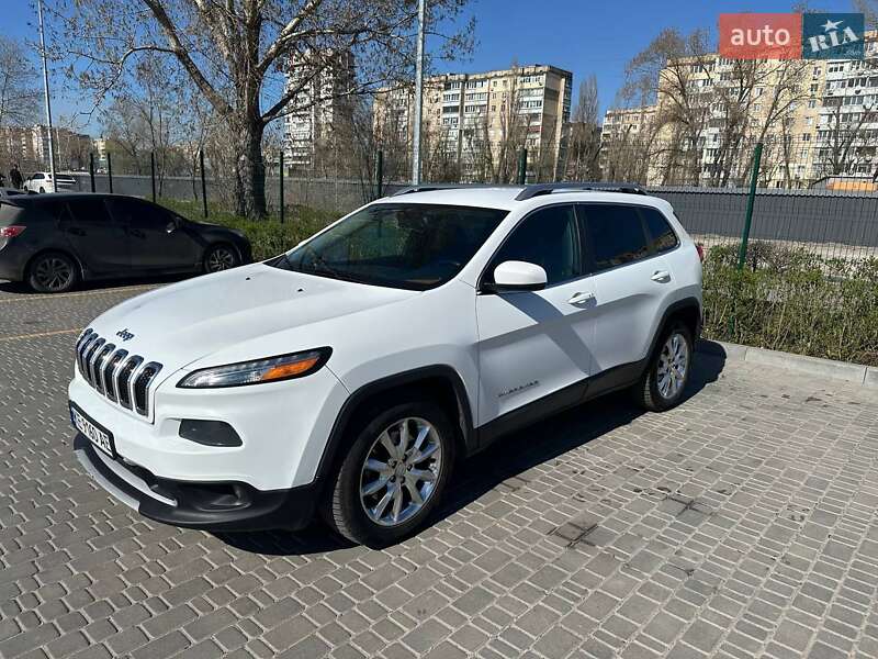 Внедорожник / Кроссовер Jeep Cherokee 2014 в Каменском