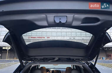 Позашляховик / Кросовер Jeep Cherokee 2018 в 