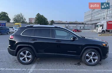 Позашляховик / Кросовер Jeep Cherokee 2018 в 
