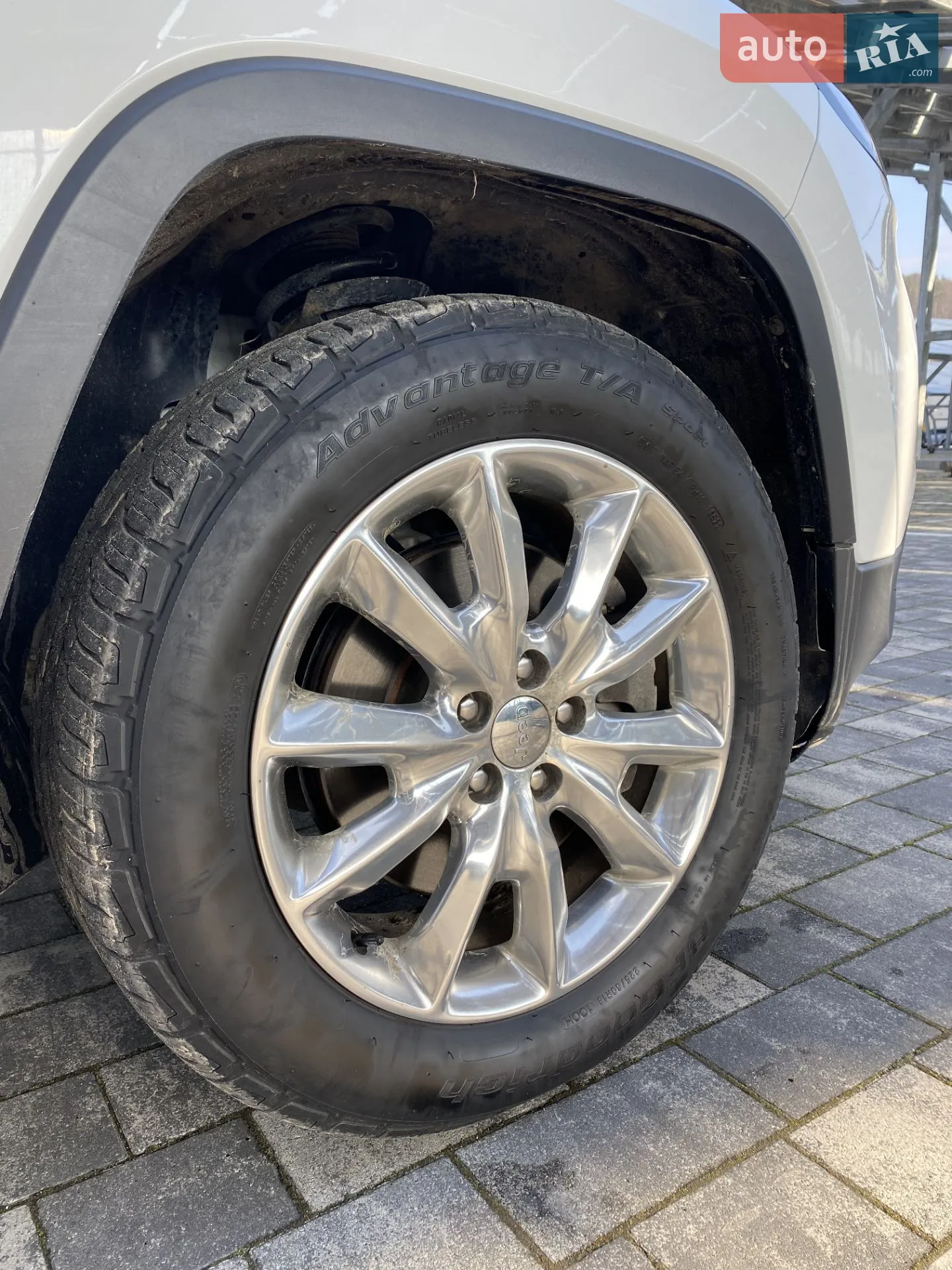 2015 Jeep Cherokee - мініатюра 23
