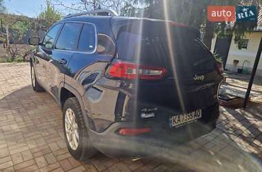 Внедорожник / Кроссовер Jeep Cherokee 2015 в 