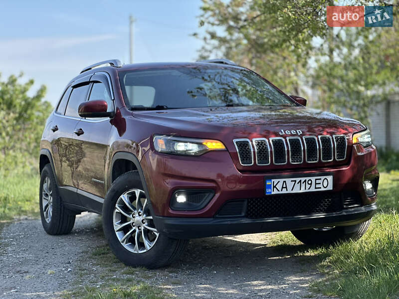 Внедорожник / Кроссовер Jeep Cherokee 2018 в 
