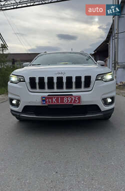 Позашляховик / Кросовер Jeep Cherokee 2019 в 