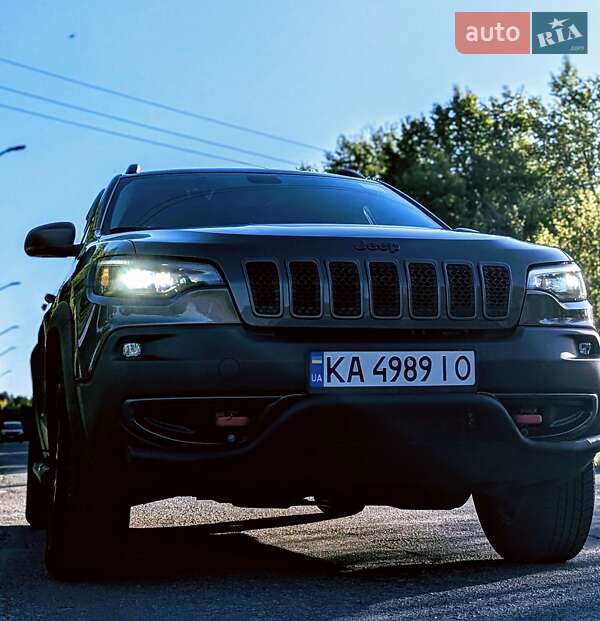 Внедорожник / Кроссовер Jeep Cherokee 2018 в Славутиче