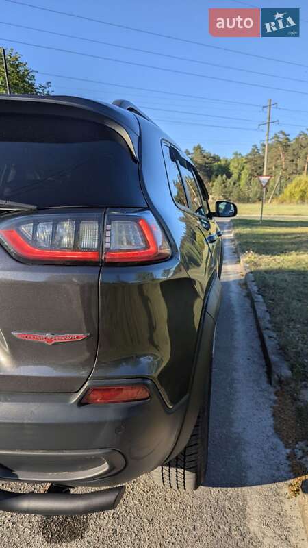 Внедорожник / Кроссовер Jeep Cherokee 2018 в Славутиче