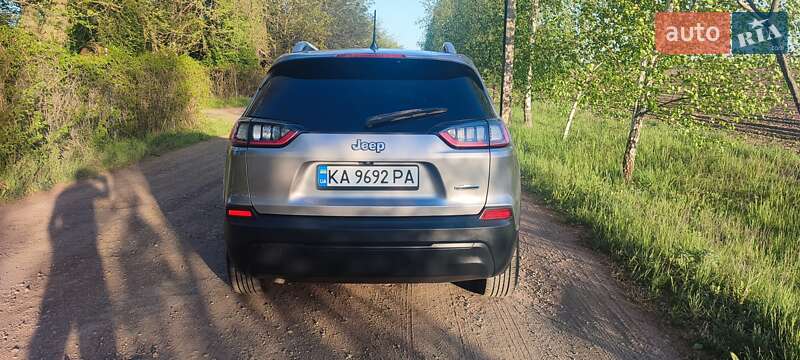 Внедорожник / Кроссовер Jeep Cherokee 2018 в Киеве