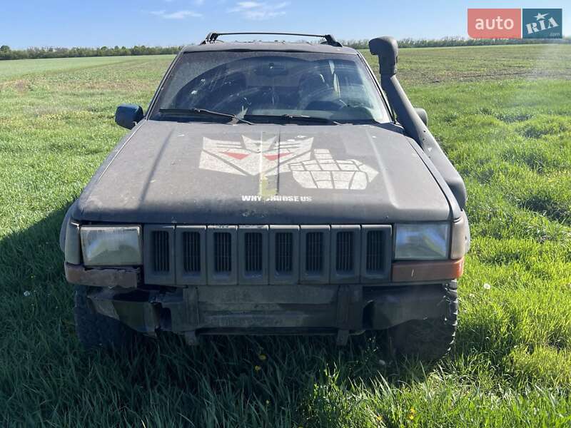 Jeep Cherokee