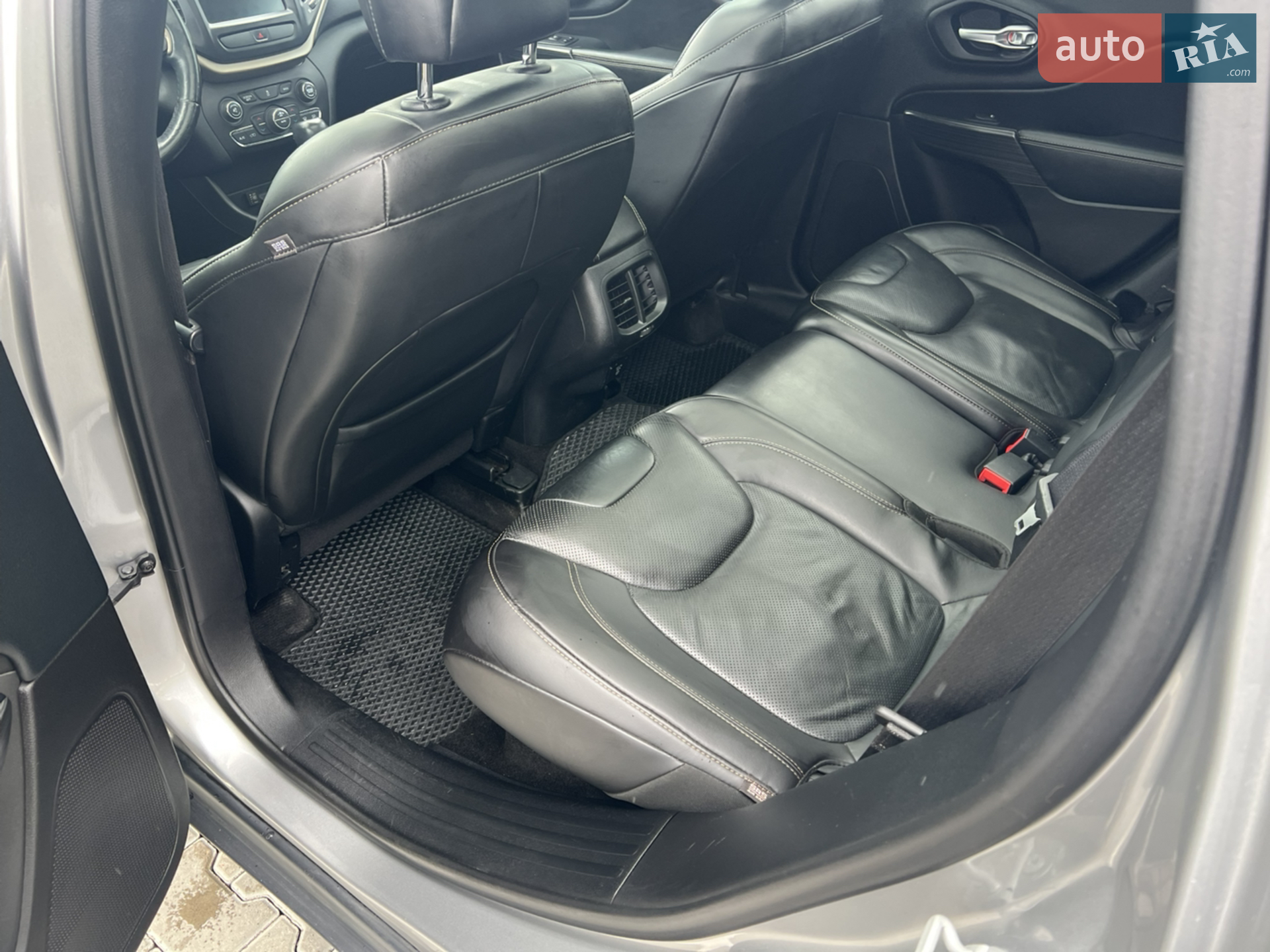 2015 Jeep Cherokee - мініатюра 15