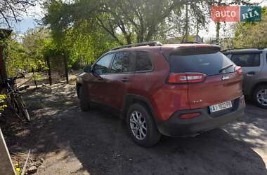 Внедорожник / Кроссовер Jeep Cherokee 2015 в 
