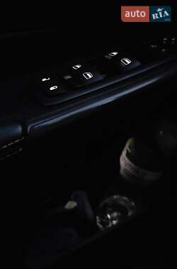 Внедорожник / Кроссовер Jeep Cherokee 2015 в 
