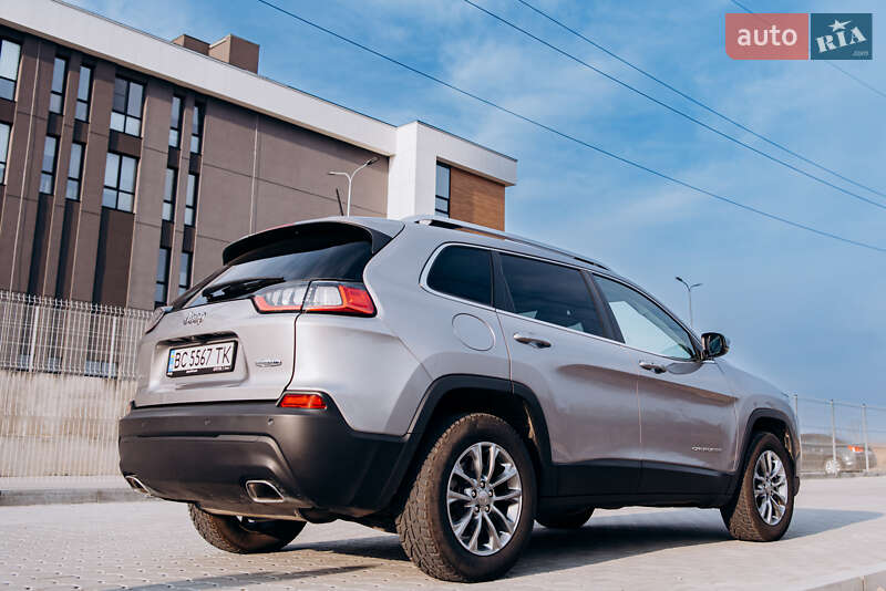 Позашляховик / Кросовер Jeep Cherokee 2019 в Львові