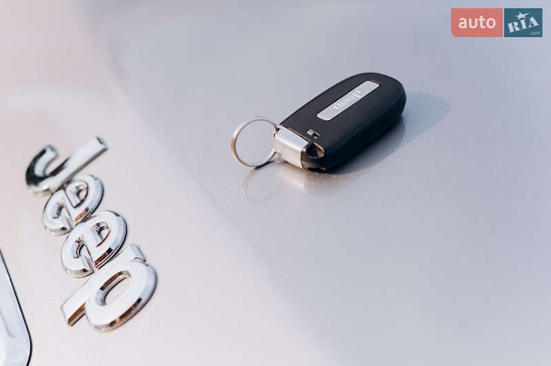 Позашляховик / Кросовер Jeep Cherokee 2019 в Львові