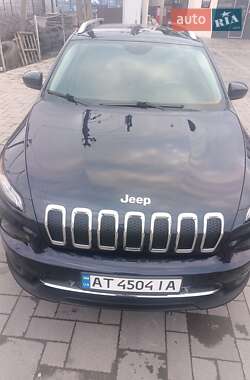 Позашляховик / Кросовер Jeep Cherokee 2015 в 