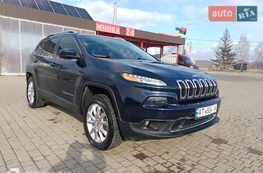 Позашляховик / Кросовер Jeep Cherokee 2015 в 