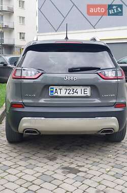 Внедорожник / Кроссовер Jeep Cherokee 2019 в 