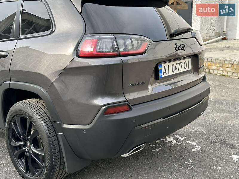 Внедорожник / Кроссовер Jeep Cherokee 2020 в Киеве