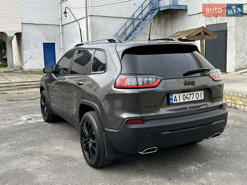Внедорожник / Кроссовер Jeep Cherokee 2020 в Киеве
