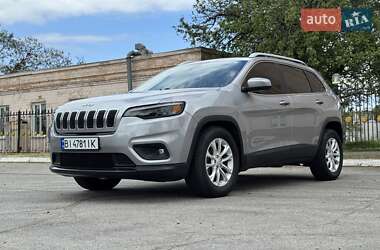 Позашляховик / Кросовер Jeep Cherokee 2019 в 