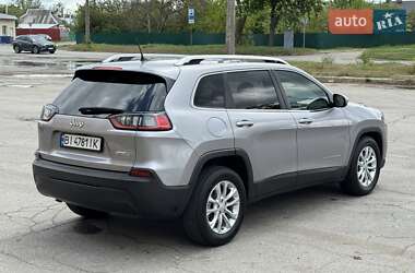 Позашляховик / Кросовер Jeep Cherokee 2019 в 