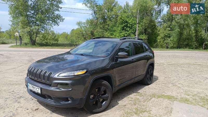 Внедорожник / Кроссовер Jeep Cherokee 2017 в Киеве