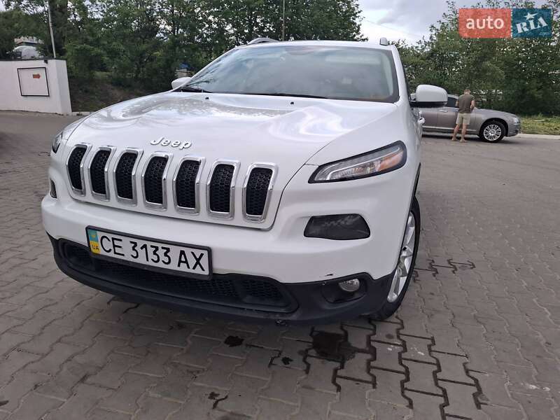 Позашляховик / Кросовер Jeep Cherokee 2015 в Чернівцях