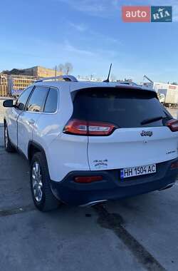 Позашляховик / Кросовер Jeep Cherokee 2015 в 