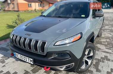 Внедорожник / Кроссовер Jeep Cherokee 2014 в Львове