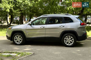 Позашляховик / Кросовер Jeep Cherokee 2017 в 