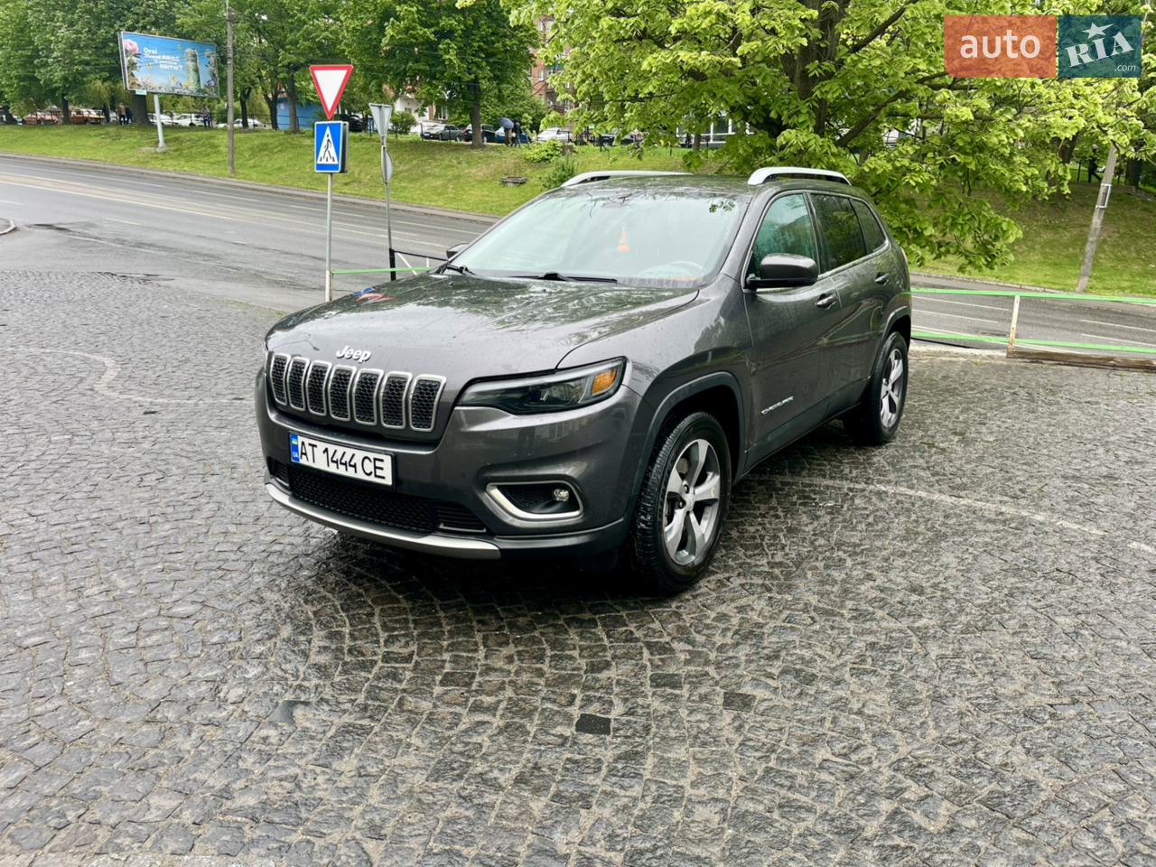 2019 Jeep Cherokee - мініатюра 14