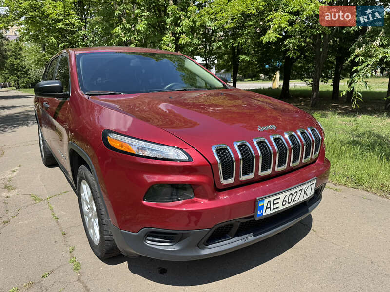 Позашляховик / Кросовер Jeep Cherokee 2017 в 