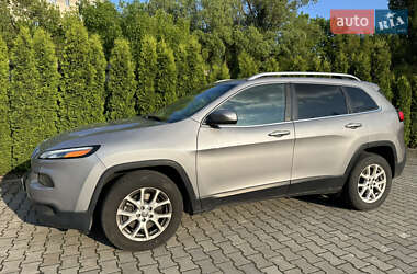 Внедорожник / Кроссовер Jeep Cherokee 2017 в Хмельницком
