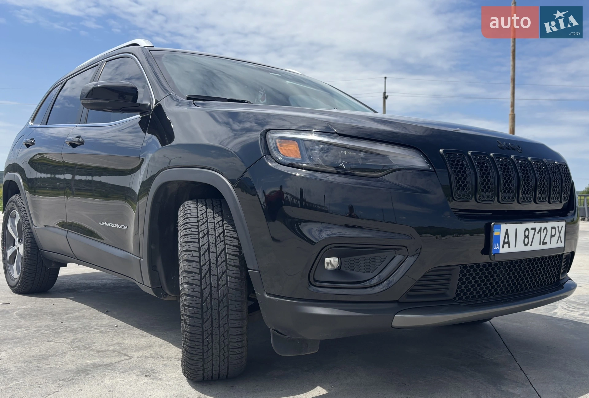 2019 Jeep Cherokee - фото 1