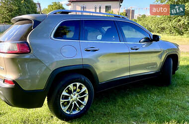 Внедорожник / Кроссовер Jeep Cherokee 2020 в 