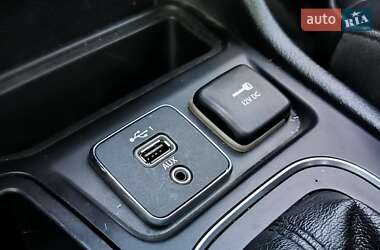 Внедорожник / Кроссовер Jeep Cherokee 2018 в 