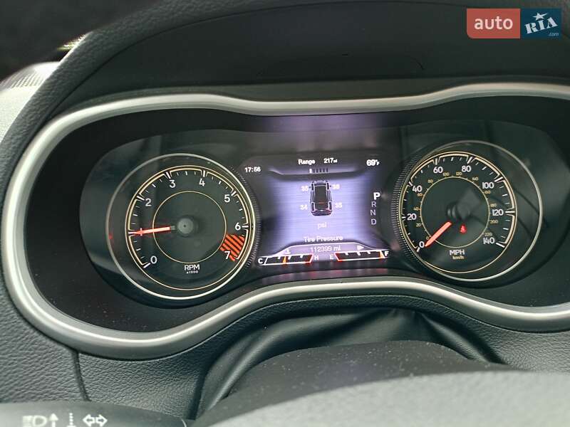 Позашляховик / Кросовер Jeep Cherokee 2013 в Києві фото 15 Позашляховик / Кросовер Jeep Cherokee 2013 в Києві