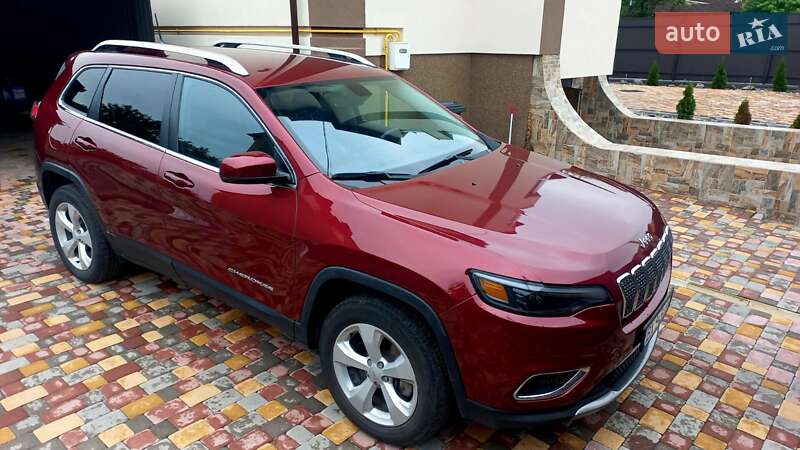 Внедорожник / Кроссовер Jeep Cherokee 2020 в Хмельницком