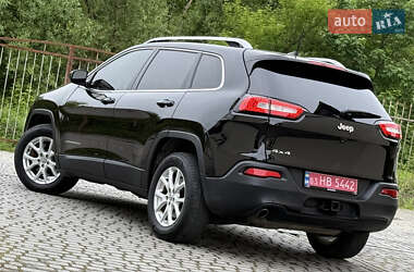 Позашляховик / Кросовер Jeep Cherokee 2017 в 