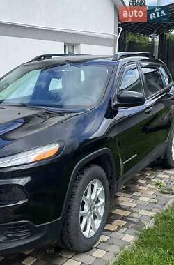 Внедорожник / Кроссовер Jeep Cherokee 2015 в 