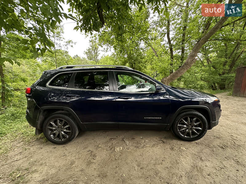 Позашляховик / Кросовер Jeep Cherokee 2014 в Харкові