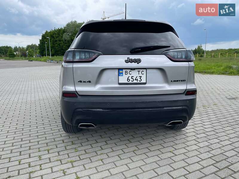 Позашляховик / Кросовер Jeep Cherokee 2018 в Львові