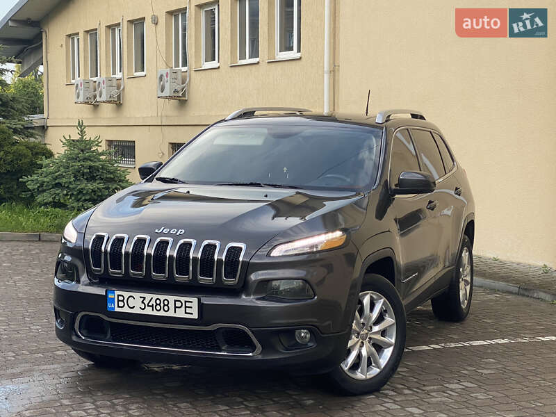 Внедорожник / Кроссовер Jeep Cherokee 2016 в Трускавце