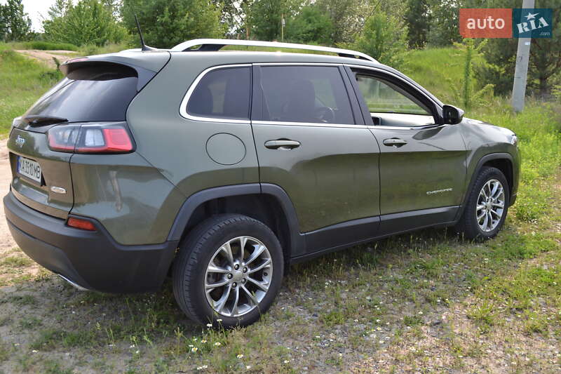 Внедорожник / Кроссовер Jeep Cherokee 2018 в Киеве