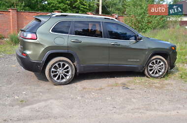 Позашляховик / Кросовер Jeep Cherokee 2018 в 
