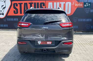 Внедорожник / Кроссовер Jeep Cherokee 2016 в 