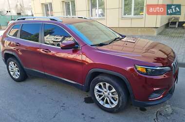 Внедорожник / Кроссовер Jeep Cherokee 2018 в 