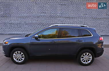 Внедорожник / Кроссовер Jeep Cherokee 2019 в 