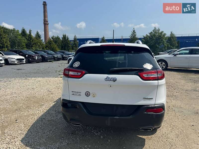 Позашляховик / Кросовер Jeep Cherokee 2017 в Львові